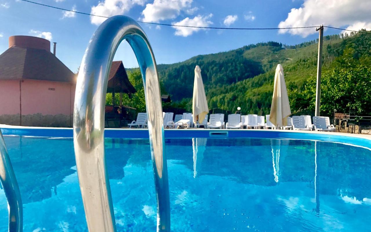 Карпатський Затишок Hotel Slavske Exterior foto