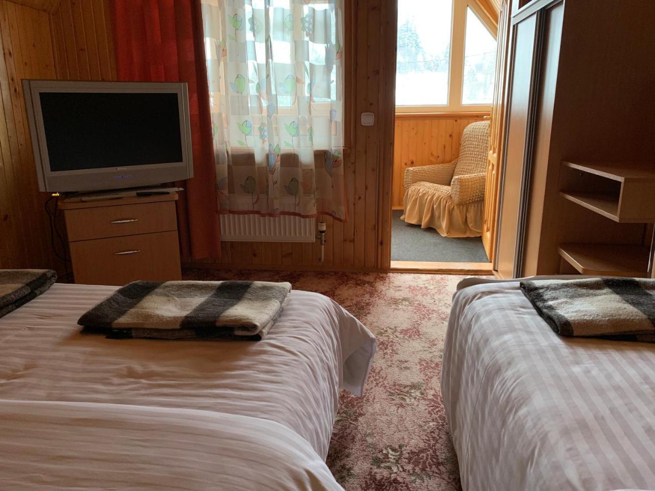 Карпатський Затишок Hotel Slavske Exterior foto